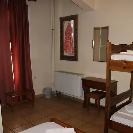 Fivos - Hotell 2*